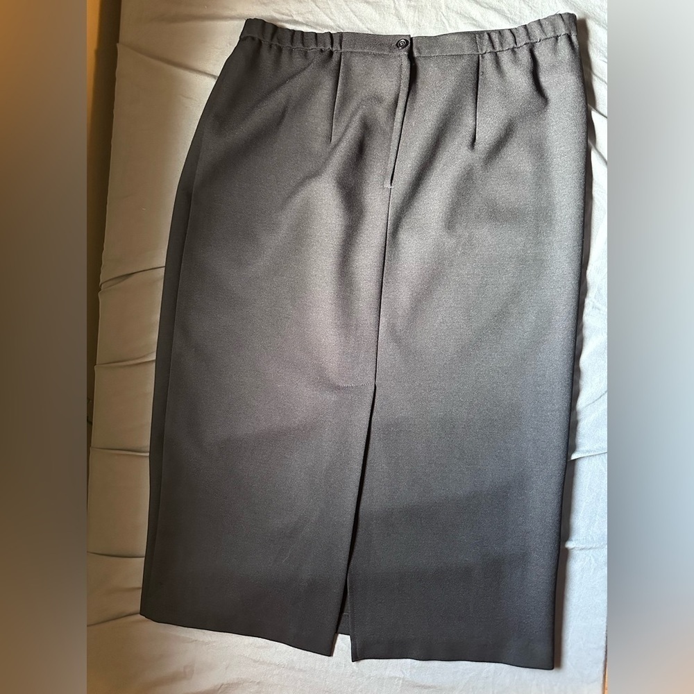 Alfred Gray Knee-Length Pencil Skirt with Slit Size 16